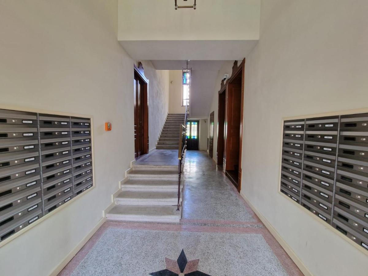 Apartamenty Sebastiana クラクフ エクステリア 写真