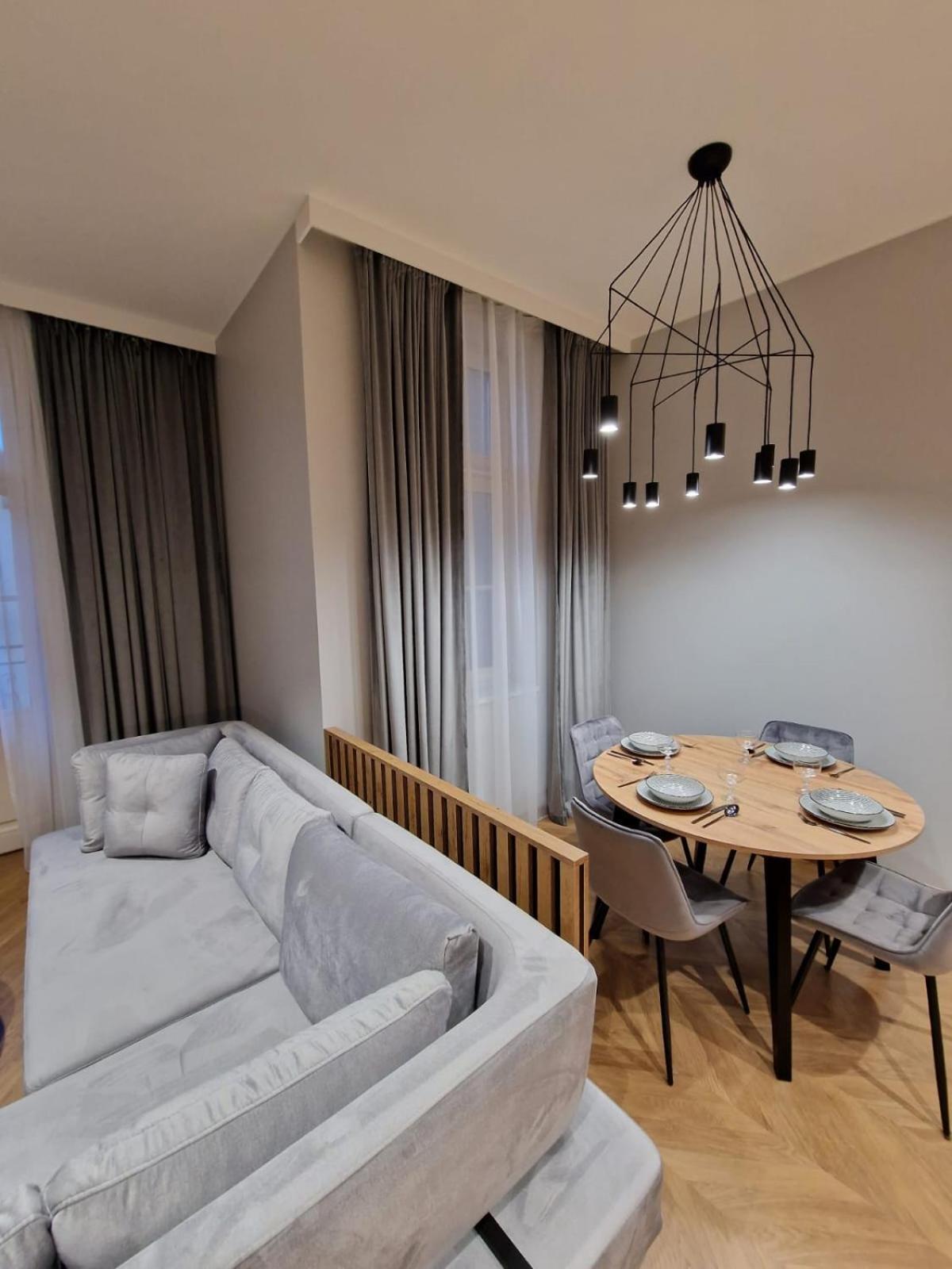 Apartamenty Sebastiana クラクフ エクステリア 写真